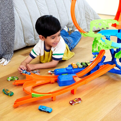 Hot Wheels Stunt Tracks Pista de Juguete Multi-Choque Aereo