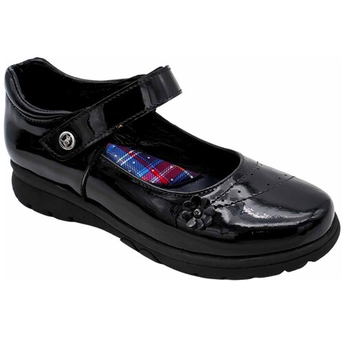 Zapato Escolar en Charol Ferrioni con Aplicación para Niña