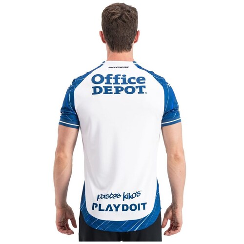 Jersey Cuello V Skechers X Pachuca Local para Hombre