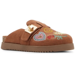 sueco-figuras-19-24-cafe-steve-madden