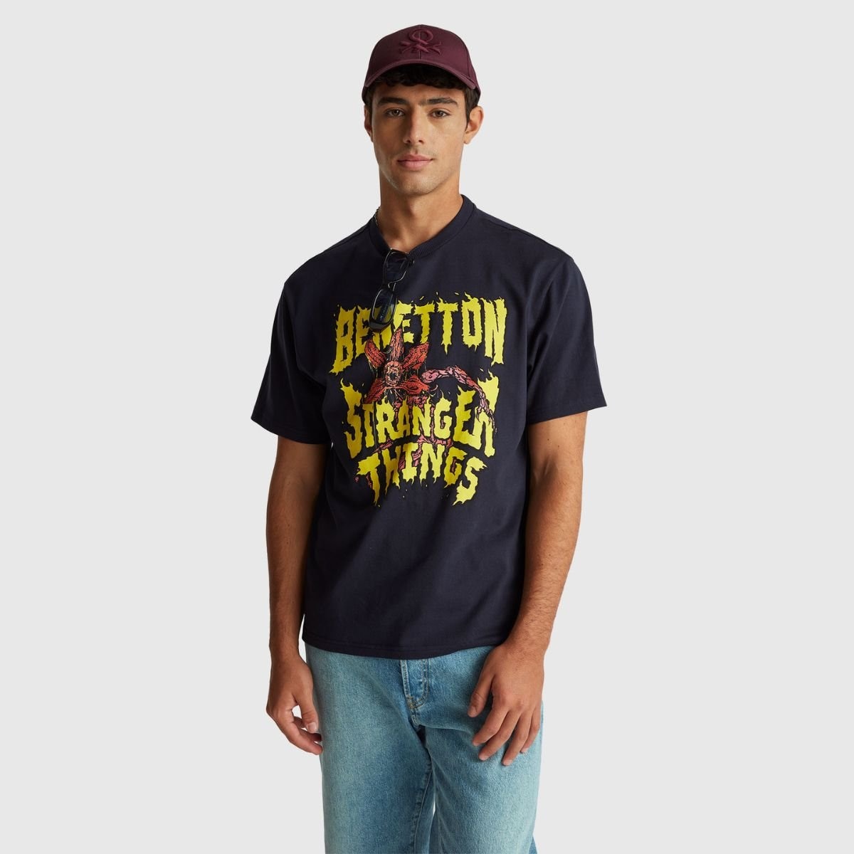 Playera con Diseño Benetton X Stranger Things para Hombre