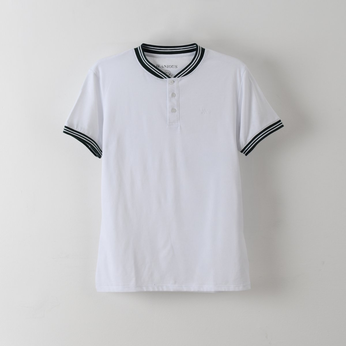 Playera Henley Contraste Jeanious Manga Corta para Hombre