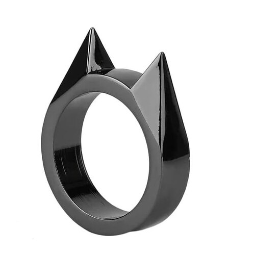 Anillo Orejas De Gato Defensa Personal Color Negro Moderno BYTESHOP