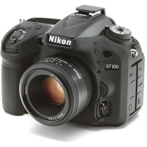 FUNDA  PROTECTORA P/CAMARA FOTOGRAFICA NIKON D7100 NEGRA