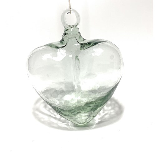 SET DE 2 CORAZONES DE VIDRIO SOPLADO ARTESANALMENTE. 