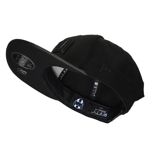 Gorra NEW ERA Unisex OF PANDILLA REFLECTIVE MON Negro