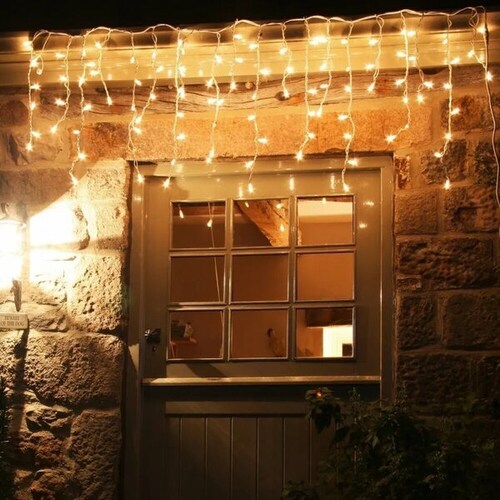 Serie Cascada Luz Calida 300 Led 8 Funciones 6 Metros Cable Transparente 