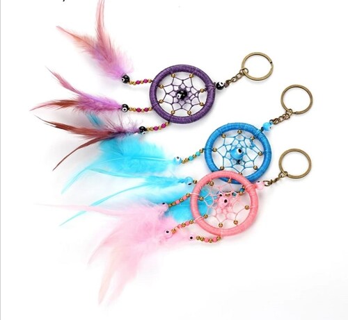 Llavero Con Plumas De Ave Atrapa Sueños