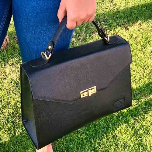BOLSA MALETIN PARA MUJER DE PIEL GENUINA MARCA XECO