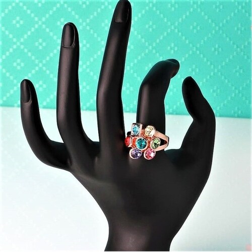 Anillo Multicolor Cristales Swarovski Baño Oro Rosado Farcelli Jewelry INCLUYE CAJA DE REGALO