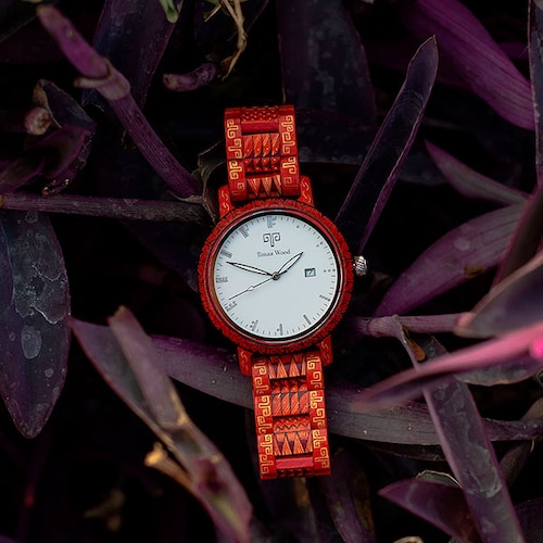 Reloj Alebrije by Tonas Wood Unisex Color Rojo Lava
