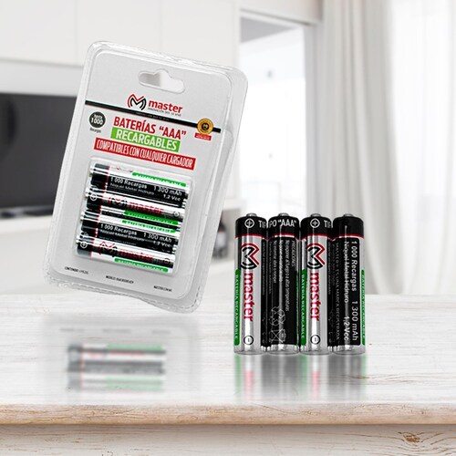 Paquete de 4 Baterias Recargables AAA con Capacidad de Carga de 1300 mAh / Master / AAA1300READY