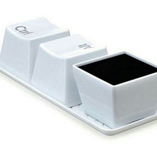 Tazas en Forma de Teclas Ctrl + Alt + Del
