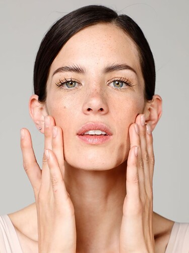 Tónico facial equilibrante anti imperfecciones de Árbol de té