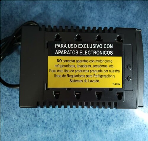 Regulador SUPRESOR DESCARGAS ELECTRICAS KOBLENZ 00-1599-00-0 Negro 1410VA 700W PC MAC TV PANTALLA