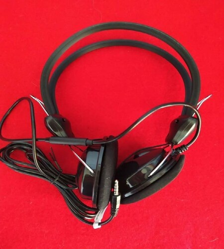 AUDIFONO DIADEMA CON MICROFONO 3.5 MM SIN ADAPTADOR PERFECT CHOICE NEGRO PC-113171 PC LAP NEGRO