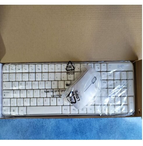 Kit de teclado y mouse inalámbrico compacto Ghia GT4000WG blanco