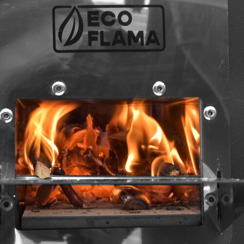 Estufa ecológica ECOFLAMA, diseñada para la ebullición y cocción de alimentos a fuego directo e indirecto, utilizando leña como principal combustible
