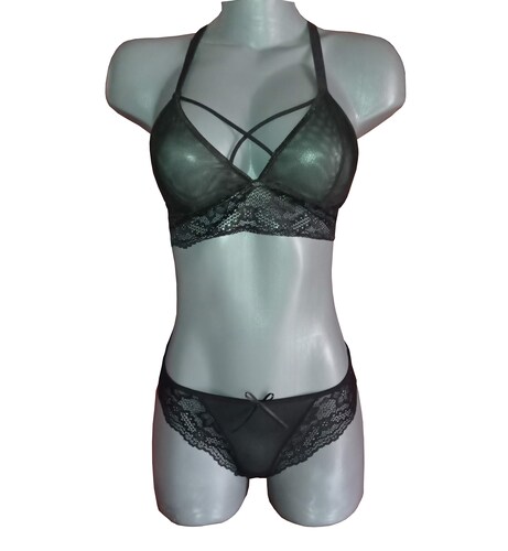 Coordinado De Bralette Y Tanga De Encaje
