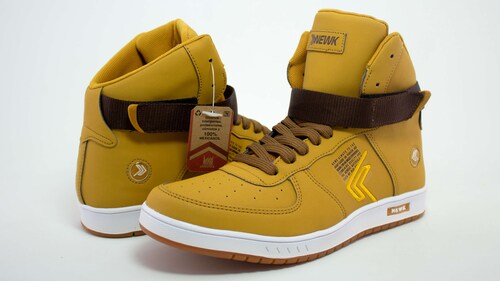Tenis Newk Para Hombre Línea Lit-bota Sneakers Color Mostaza Blanco