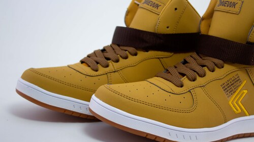 Tenis Newk Para Hombre Línea Lit-bota Sneakers Color Mostaza Blanco
