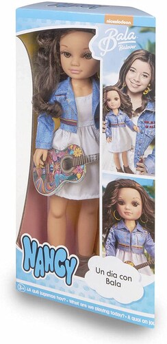 Nancy Influencer Un Día Con Bala 45cm Altura Con Guitarra 