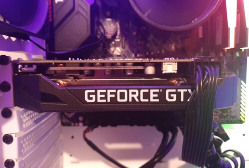 PC GAMER PRO GTX 1660 Super + 16 GB RAM 3200 250 GB SSD + 1TB DISCO 2.5