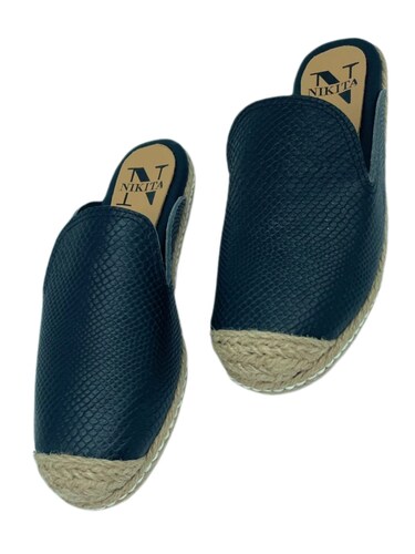ZAPATO BAJO ESTILO MULES MODELO GALIA NIKITA SHOES 