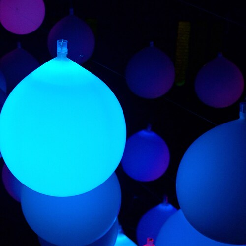 2 Series de Luces LED de Colores para Exteriores con Globos (3.24 m c/u) Redlemon