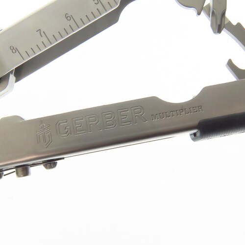 G7530 Gerber Mp600 Pinza Multiherramienta De Punta Con Funda.