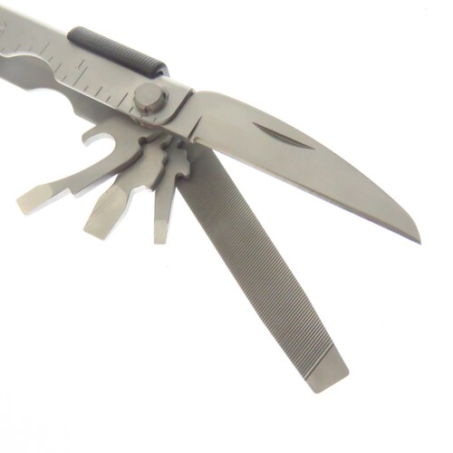 G7530 Gerber Mp600 Pinza Multiherramienta De Punta Con Funda.