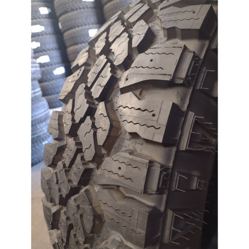 LLANTA 265/70R17 GOODYEAR WRANGLER DURATRAC LT10C MUDTERRAIN 121/118Q