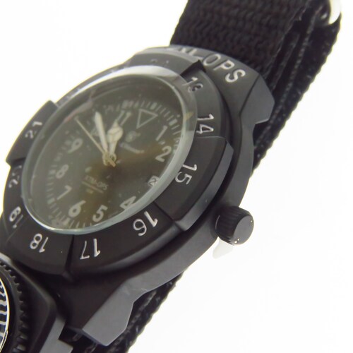 Swwso2 Smith & Wesson Extreme Ops Combo Navaja Y Reloj