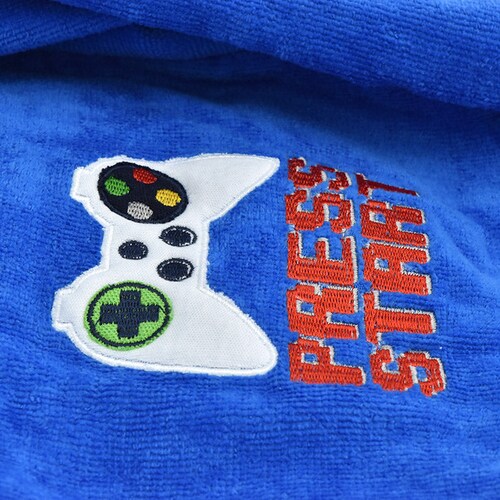 BATA DE BAÑO SOFT VIDEOGAME, VIANNEY