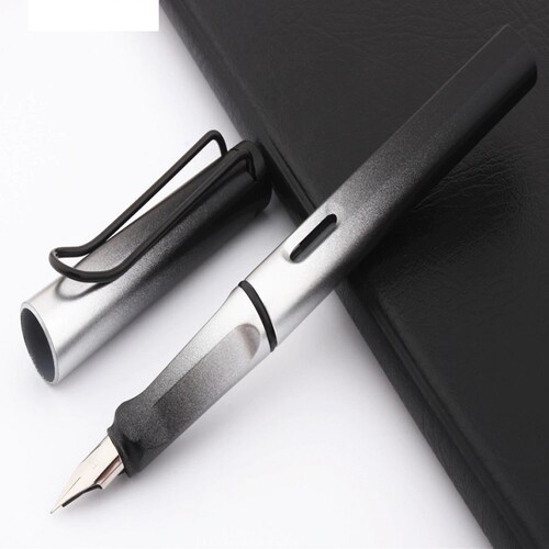 Pluma Fuente Bolígrafo Modelo 666 Mix Color   Negro y Plata