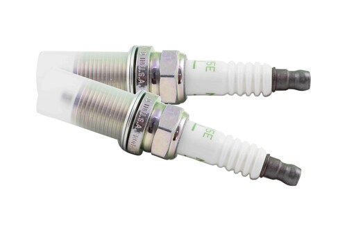 Bujías convencionales originales Nissan para Tsuru Tsubame Urvan NP300 x 4pz