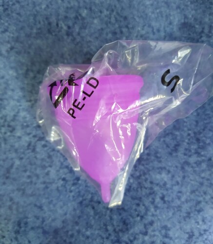 COPA MESTRUAL TALLA S MORADO SILICONA GRADO MEDICO ESTUCHE COMODA TRASPORTABLE PORTATIL DEPORTE