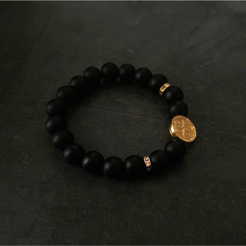 Pulsera San Benito Hombre Piedra Ónix Mate .