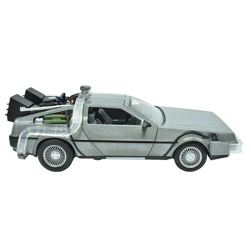 DELOREAN TIME MACHINE 1 CON LUZ VOLVER AL FUTURO BACK TO THE FUTURE JADA TOYS ESCALA 1:24