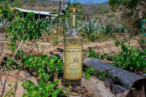 Mezcal Ancestral Piedra del Santo Espíritu Tobala 12 años - 750ml