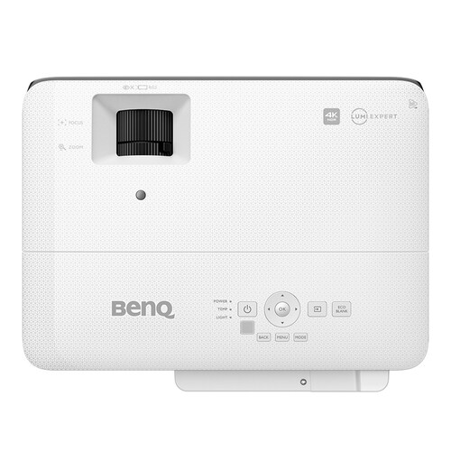 Proyector BenQ gaming tiro corto 4K HDR TK700STi, DLP, 3200 Lúmenes, HDMI, 3D, 96% Rec.709, Brillant Color, para futbol, deportes y videojuegos.