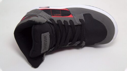 Tenis Newk Infantil Línea Albert Color Negro Gris Rojo