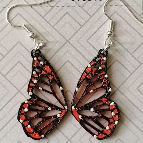 BitBlast Studio Set 2 Pares Aretes Artesanales para Dama en Impresión 3D Mariposas y Girasoles