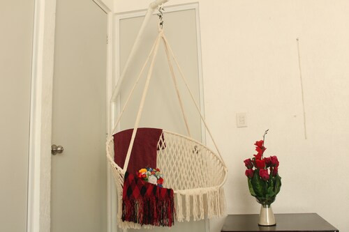 Hamaca Silla Columpio de Algodon con macramé Color Natural .