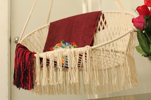 Hamaca Silla Columpio de Algodon con macramé Color Natural .