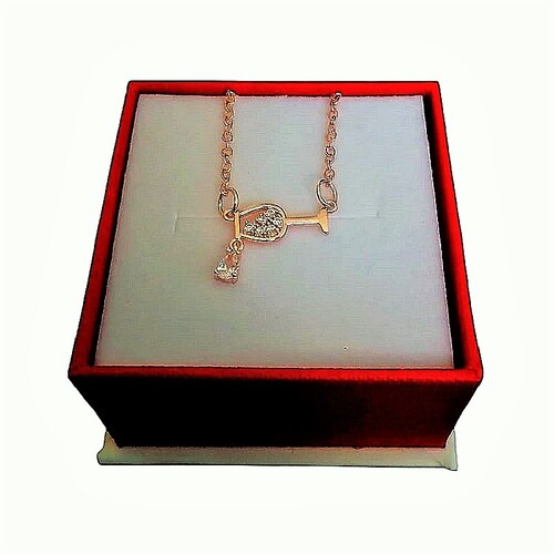 Dije Copa de Vino ADELSTEN en Chapa de Oro Rosa y SWAROVSKI ELEMENTS INCLUYE DE REGALO ARETES DIAMOND Y CAJA PARA REGALO