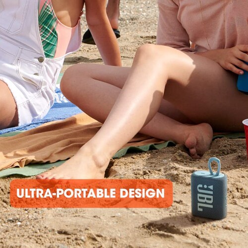 JBL Go 3, Bocina Portátil Bluetooth, 4.2 W de Potencia, Reproducción 5 Horas, Resistente al Agua y al Polvo IP67 - Negro.