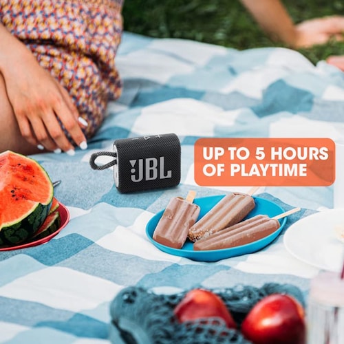 JBL Go 3, Bocina Portátil Bluetooth, 4.2 W de Potencia, Reproducción 5 Horas, Resistente al Agua y al Polvo IP67 - Rojo.