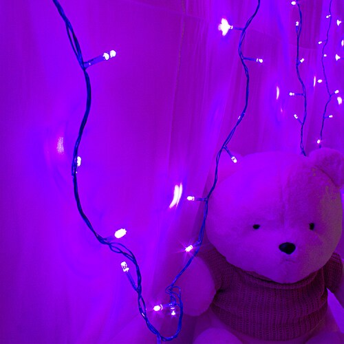 Serie Navideña 100 Led Luz Morada 8 Funciones 7 Mts Paquete De 6