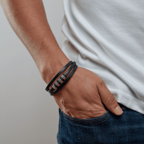 LUCKMAN Pulsera Hombre Acero Inoxidable Color Plata , Brazalete de Cuero Piel Vegana y Broche Magnético - Modelo Max